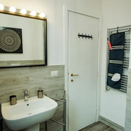 Sonny Capone Al Vaticano *